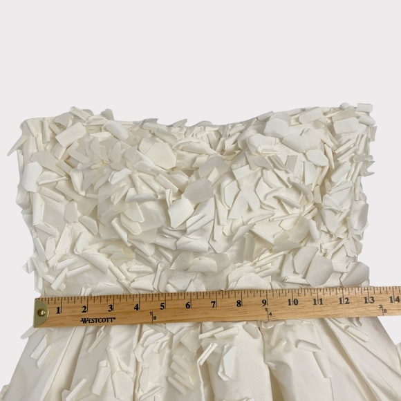 Calvin‎ Klein Ivory Wedding Strapless Dress - Picture 8 of 9